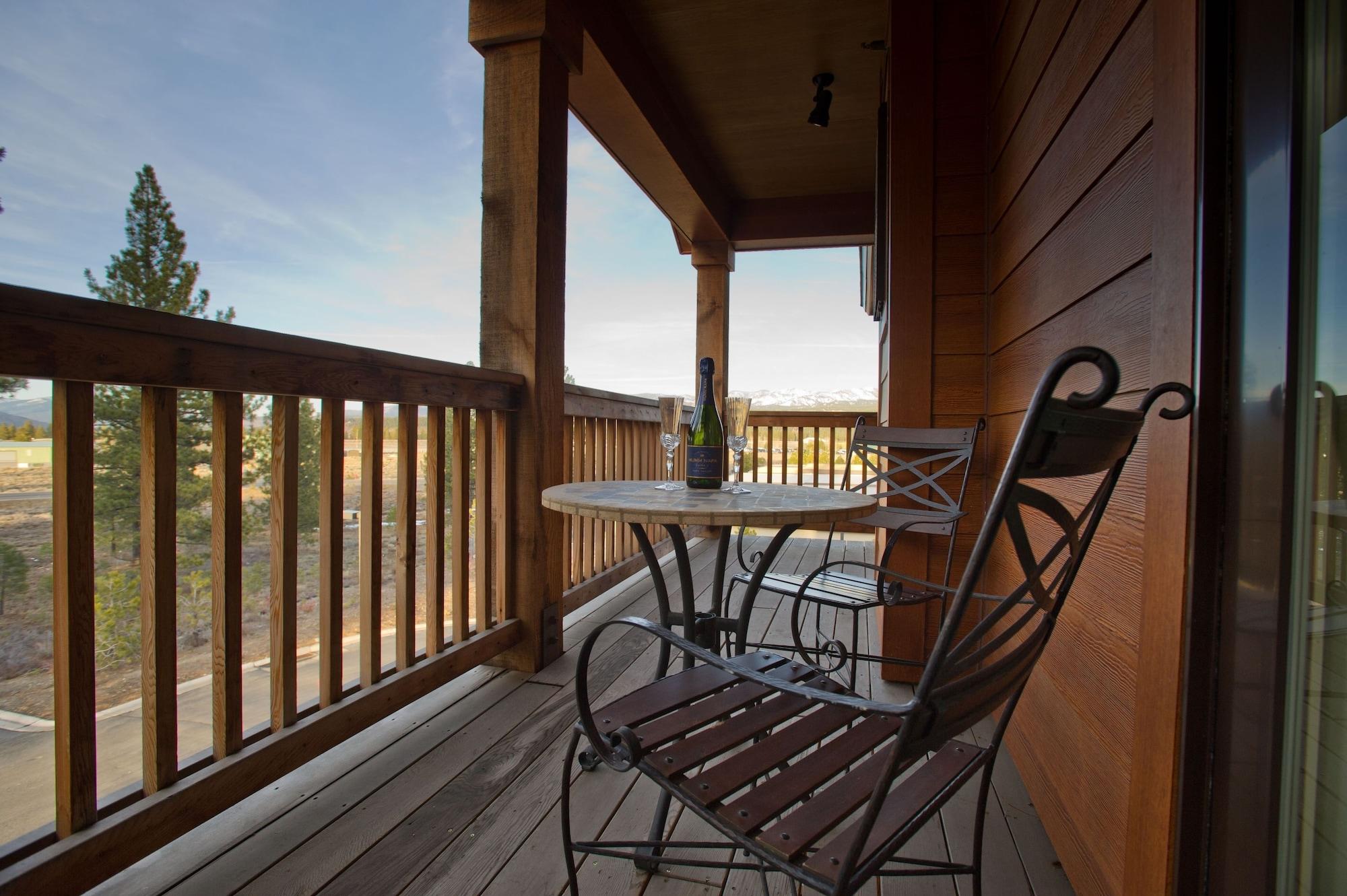 Hampton Inn & Suites Tahoe-Truckee Exterior photo